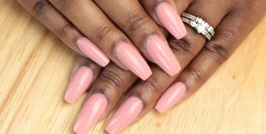business des faux ongles en afrique : rentabilité et opportunités