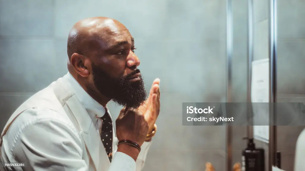 musculature, soin des barbes, des cheveux et de la peau : quand les hommes d’aujourd’hui s’affranchissent des stéréotypes traditionnels