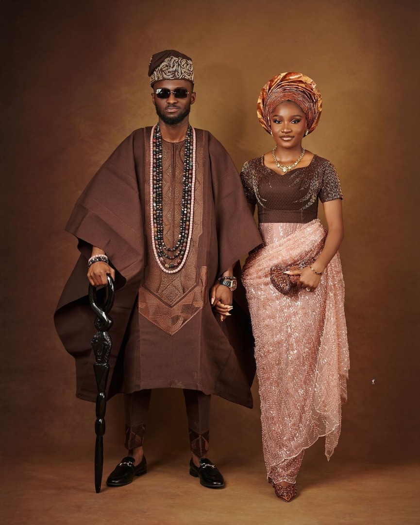 les tenues nigérianes dépassent leurs frontières ethniques : la vulgarisation du style yoruba et igbo